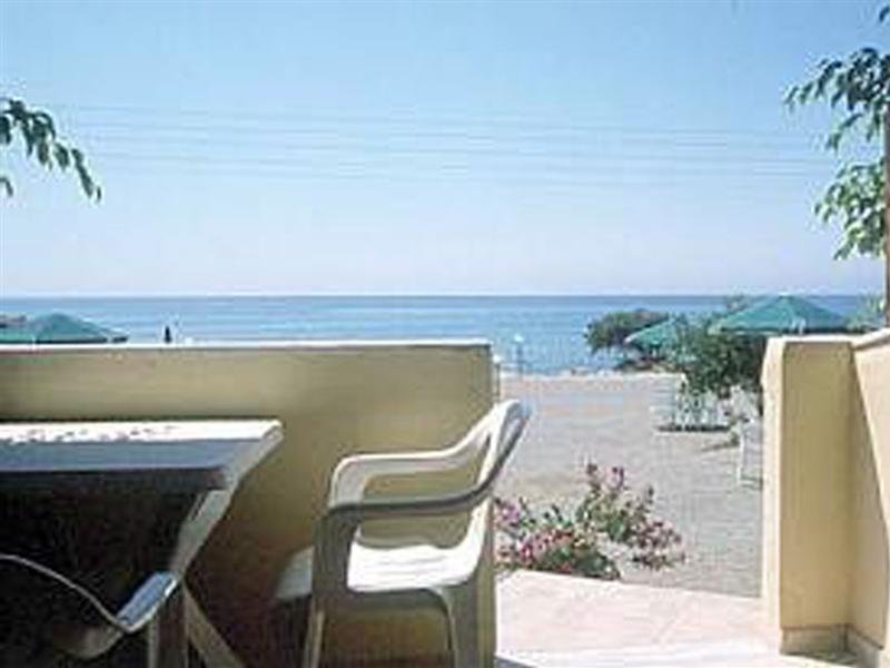 פראנגוקאסטלון Mary Beach Apartments מראה חיצוני תמונה